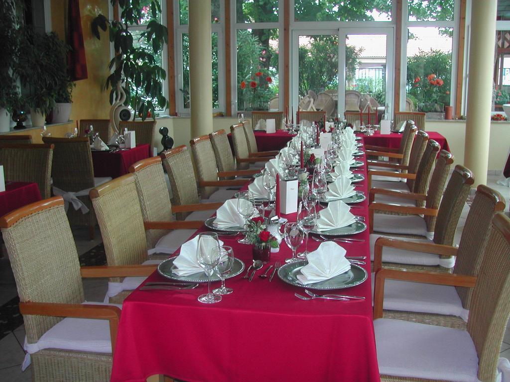 Hotel Restaurant Boeck "Roter Hahn" Sankt Poelten Eksteriør billede